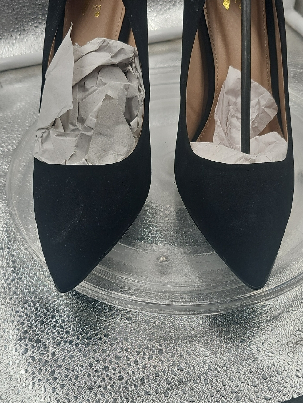 R Black Glaze Heels size 10 - Picture 6 of 14